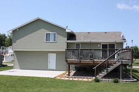2nd image of 3127 SE Cherry Blossom Dr