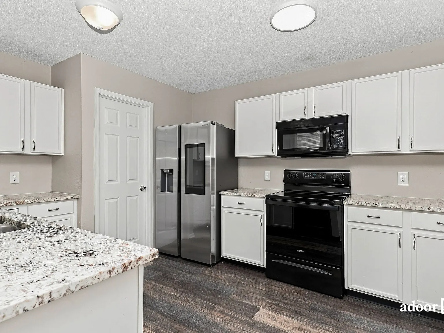 4 bed, 2.5 bath, 2394 sqft, $2,245 — Photo 3