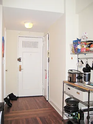 Rented by Segallis Real Estate | media 16