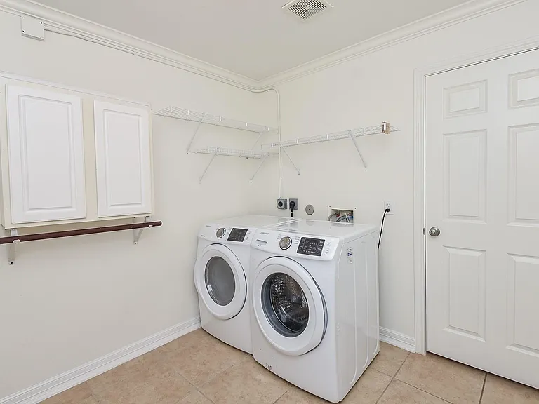 21010 Kelliwood Park Ln — Photo 38