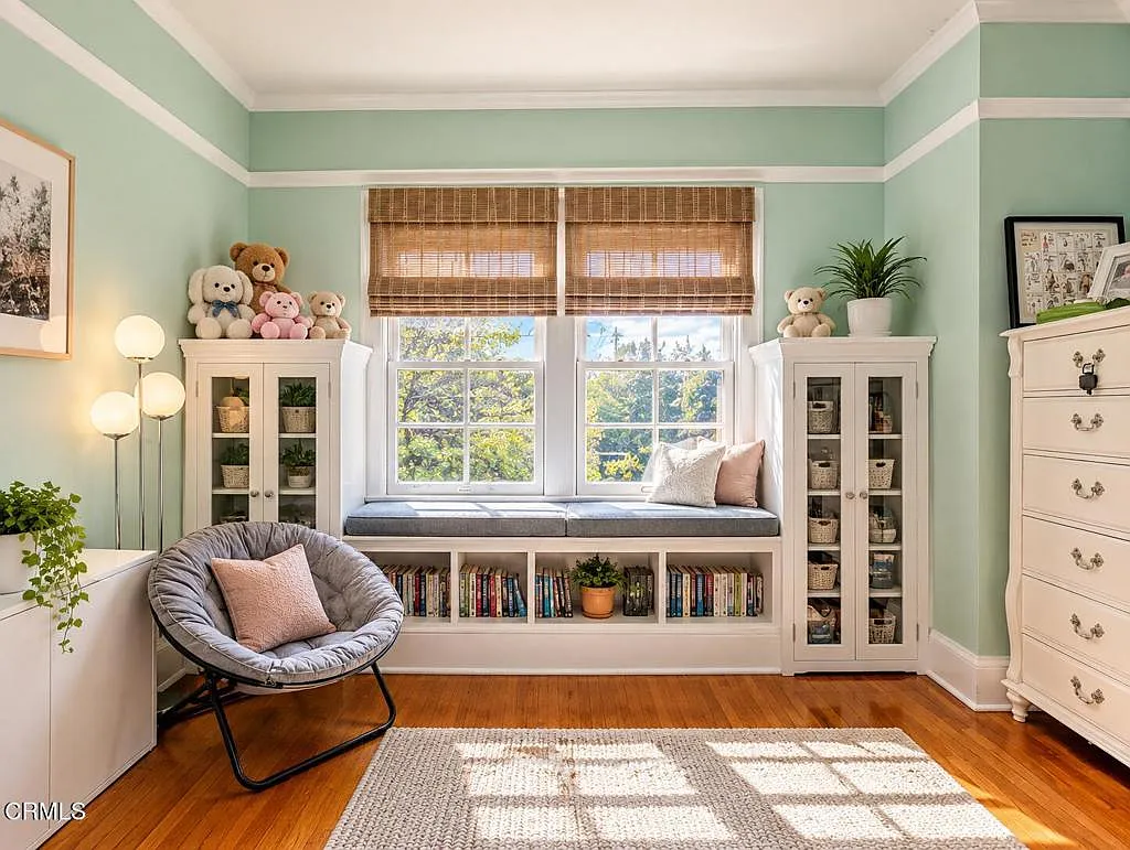 1 bed, 1.0 bath, 300 sqft, $1,250 — Photo 2