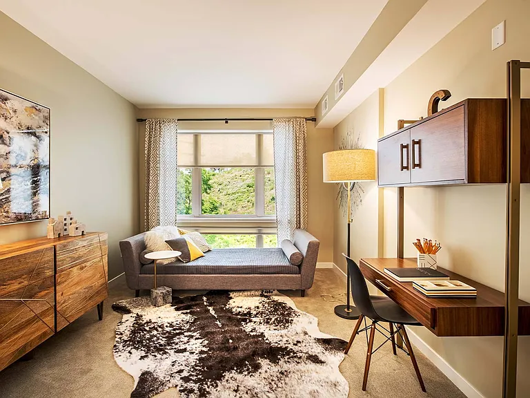 Cosmopolitan Apartments — Photo 9