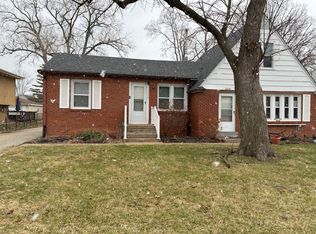 203 N Bonnie Brae Ave, Elmhurst, IL 60126