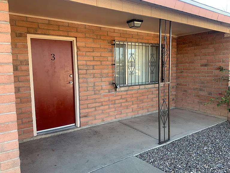 201 W Kentucky St #3 — Photo 2