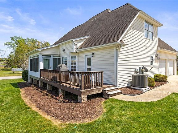 4th image of 9981 Cottage Creek Ln