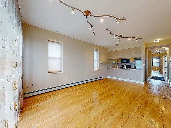 4th image of 2736 Ocean Ave Floor 5FT