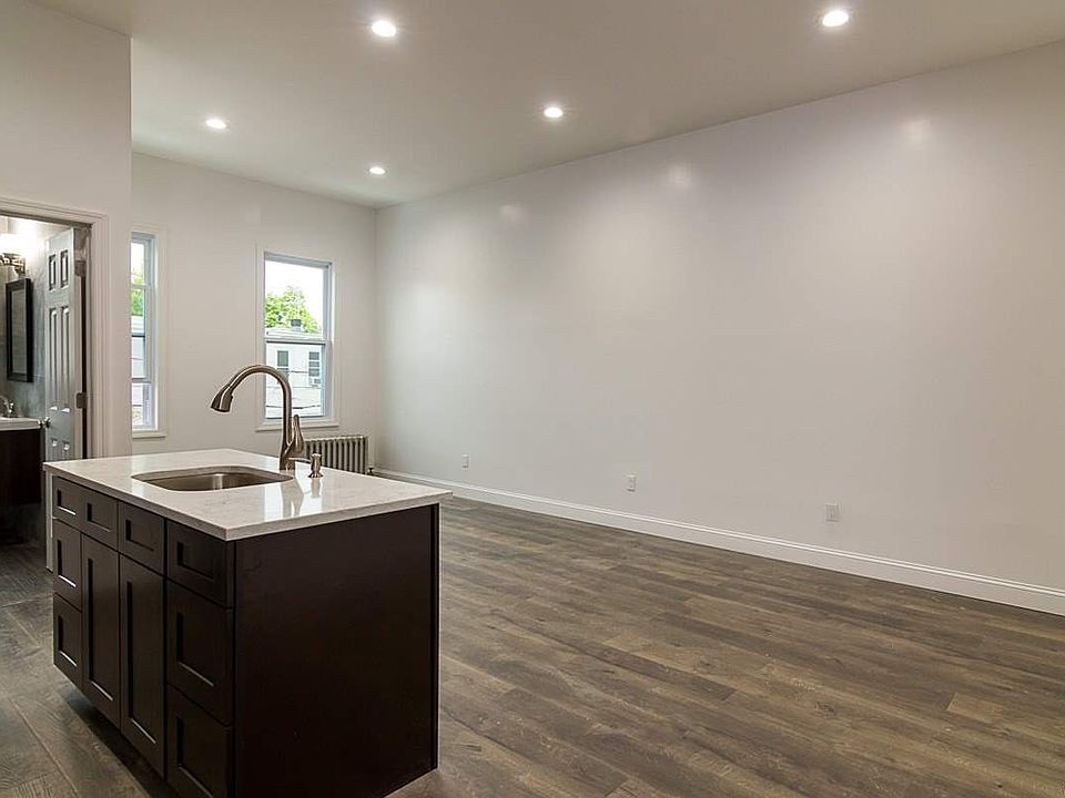 7220 66th Pl, Glendale, NY 11385 Zillow