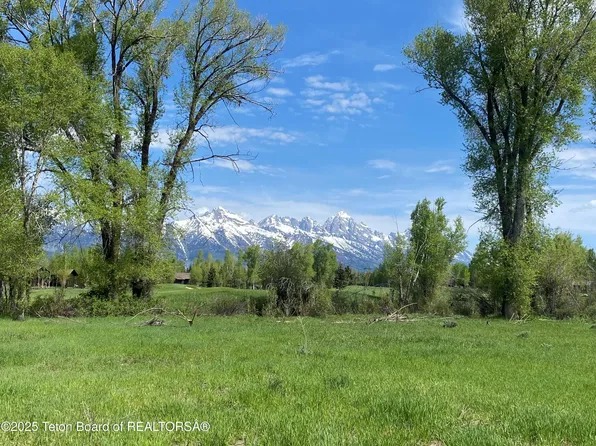 6045 N Spring Gulch Rd, Jackson, WY 83001