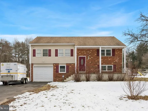 47 Rawlings Dr, Bear, DE 19701