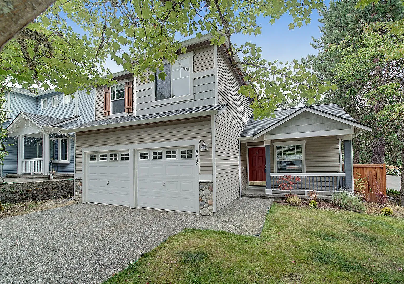 3Bd/2.5Ba Everett Home — Photo 1