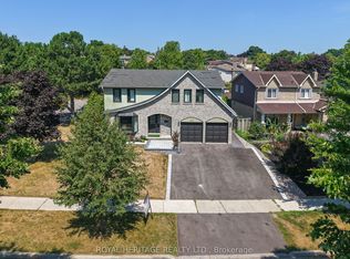 532 Powell Rd, Whitby, ON L1N6Y7