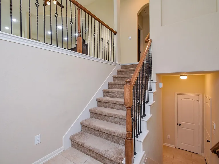23322 Del Rosso St — Photo 21