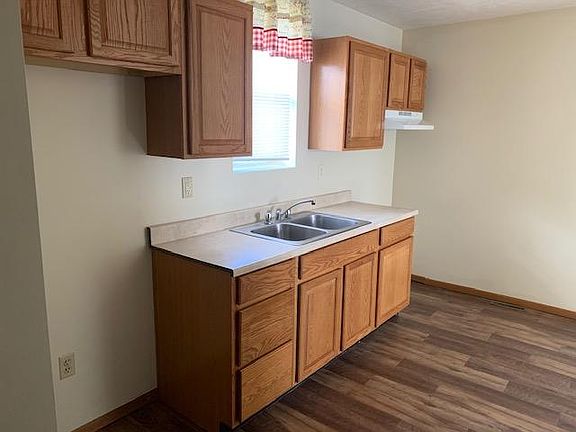 2nd image of 504 Washington Ave