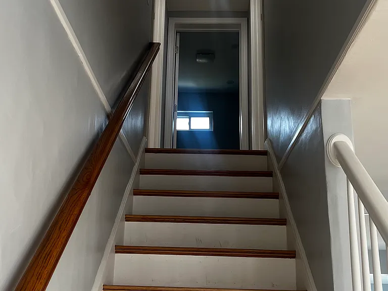 185 Suffolk Ave #2 — Photo 7