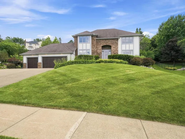 5025 W 94th St, Bloomington, MN 55437