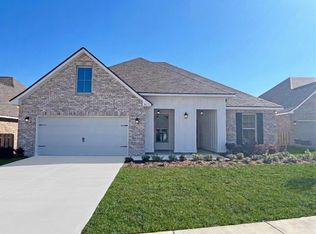 303 E Tweet St, Freeport, FL 32439