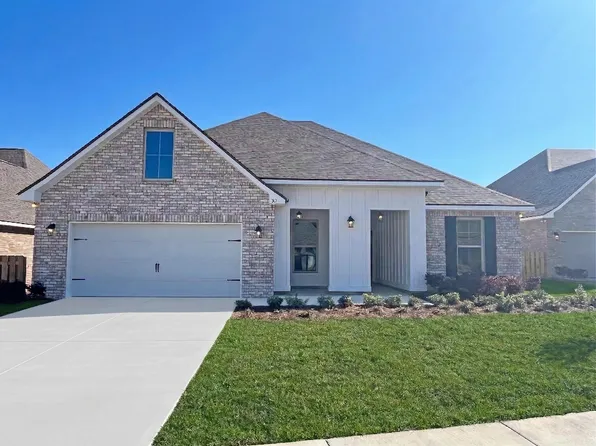 303 E Tweet St, Freeport, FL 32439