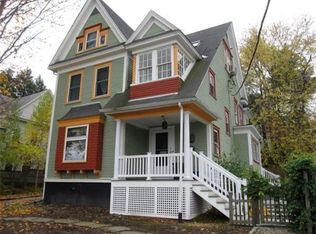 197 Round Hill Rd, Northampton, MA 01060
