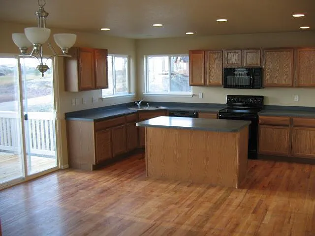 9904 Antler Creek Dr — Photo 17