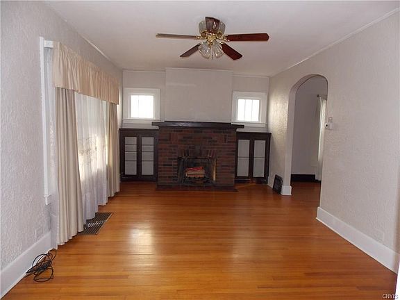 5th image of 726 Wadsworth St