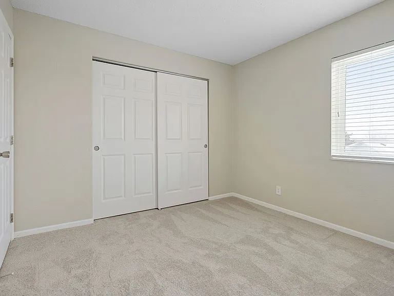 Waterford Place Townhomes — Photo 33