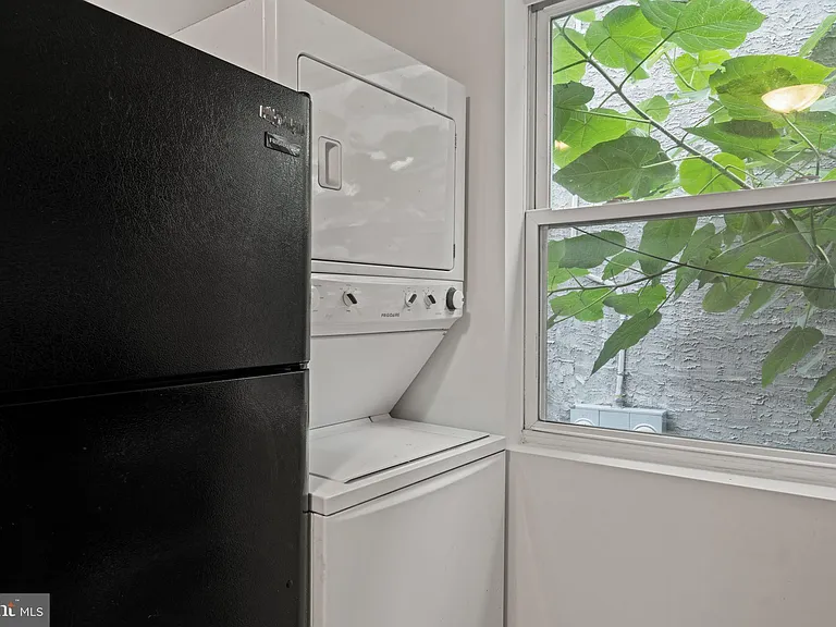 4617 Locust St #1 — Photo 20