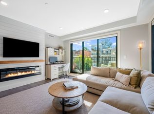 765 E 3rd St #201, South Boston, MA 02127
