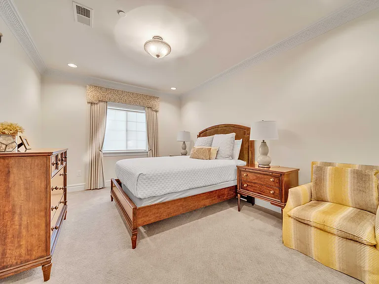 137 W Winnie Way — Photo 40
