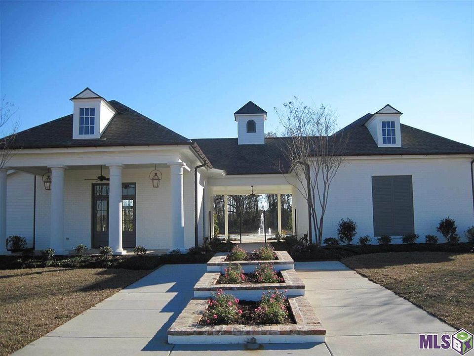 2nd image of 8522 Columbia Ct Lot 9