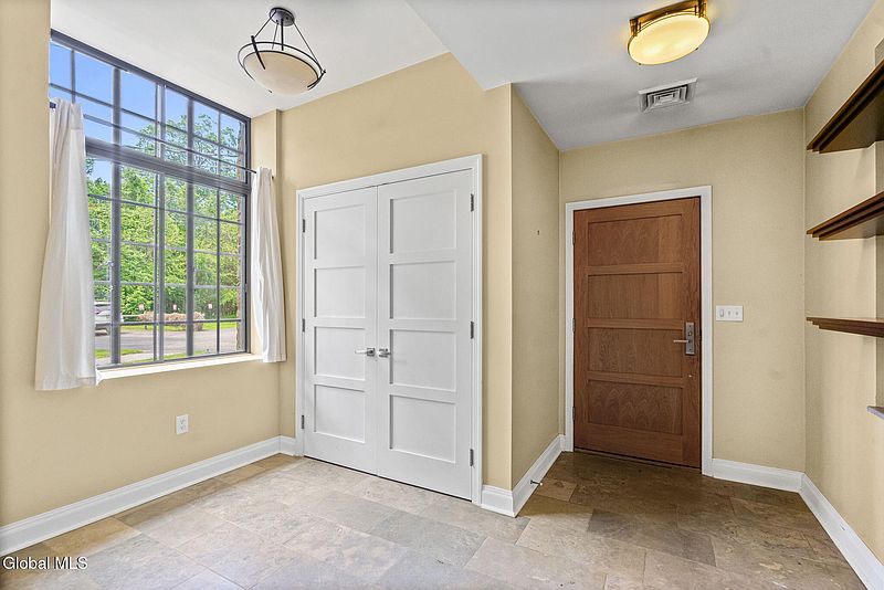 3rd image of 14 Talford Place UNIT 1