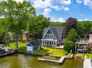 1539 Lowe Dr, Algonquin, IL 60102