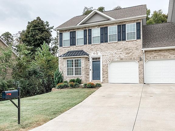 3rd image of 4918 Briar Rock Ln