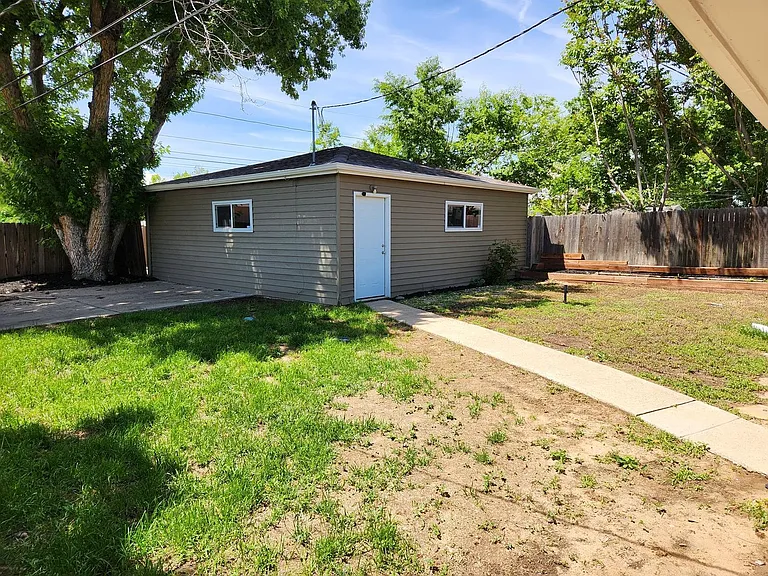 5520 E Thrill Pl — Photo 21