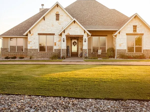 667 Comanche Lake Rd, Comanche, TX 76442