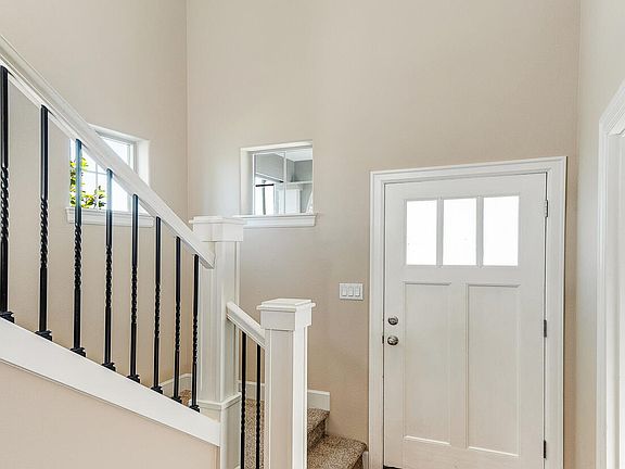 4th image of 63163 Boyd Acres Rd