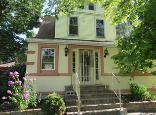 432 4th Ave #2, Joliet, IL 60433