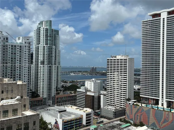 151 SE 1st St APT 2708, Miami, FL 33131