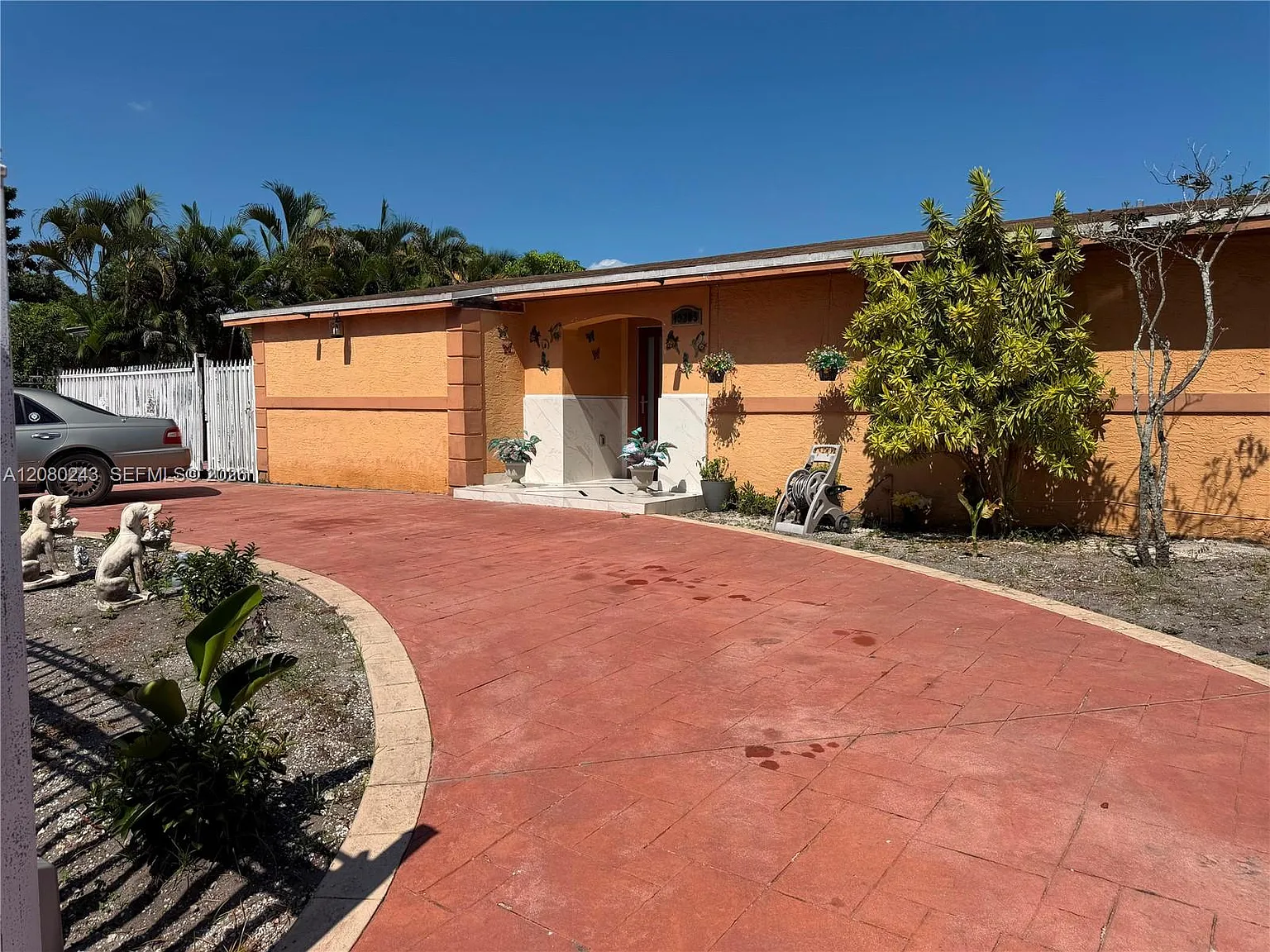 Miami Gardens Manor Sec I — Photo 2