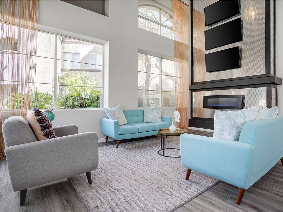 Leasing Center