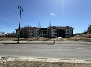 50 Salmon Blvd #102, Campbellton, NB E3N3T7