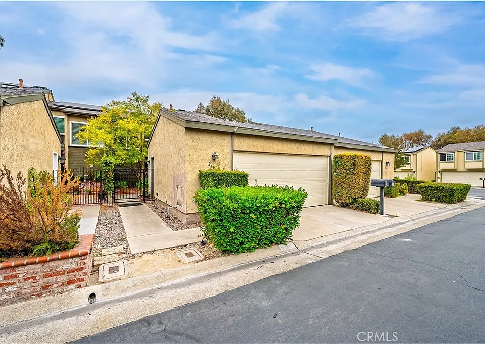 24612 Zena Ct