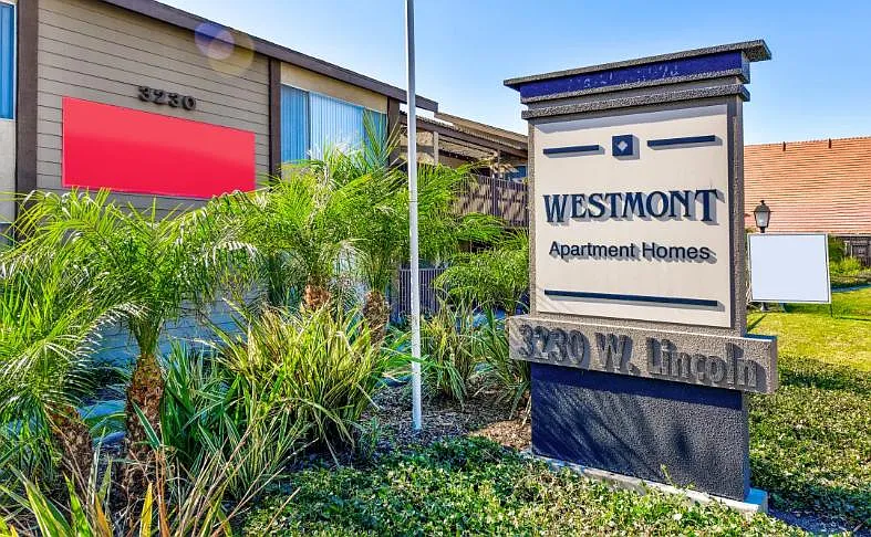Westmont Apartment Homes — Photo 2