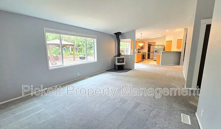 331 Dewatto Rd W — Photo 24