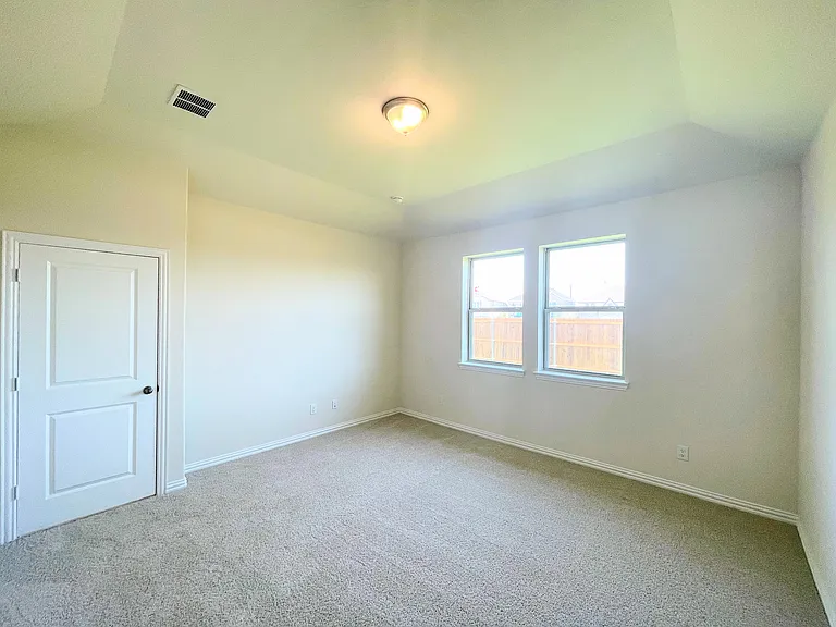 3201 Riverlawn Dr — Photo 14