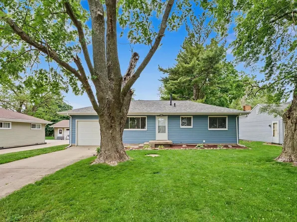 806 E Ethel St, Saint Joseph, IL 61873