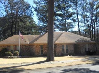 9915 Warren Dr, Little Rock, AR 72209