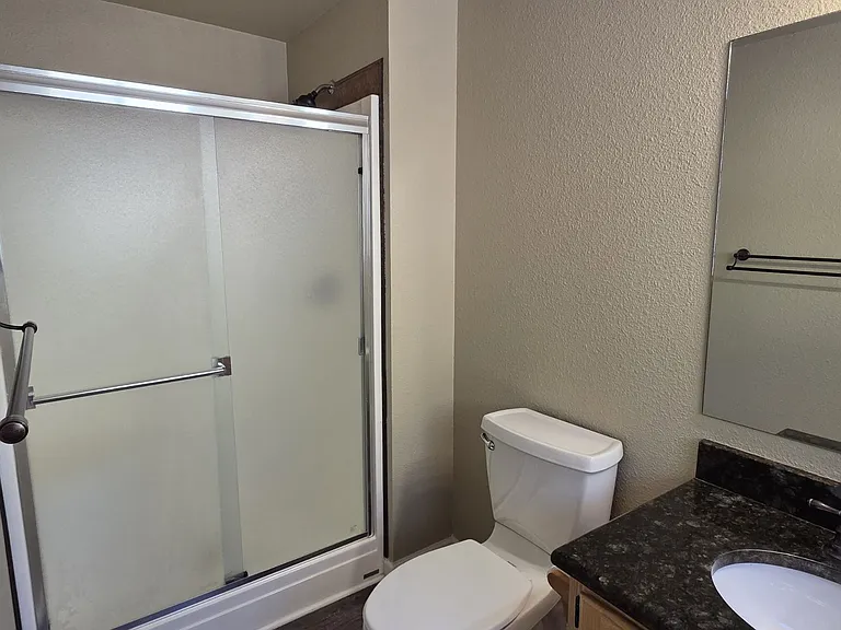 941 Colonial Rd — Photo 20