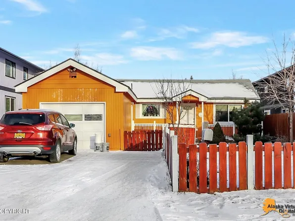 829 E 46th Ct, Anchorage, AK 99503