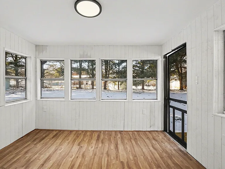151 Fawn Dr — Photo 12