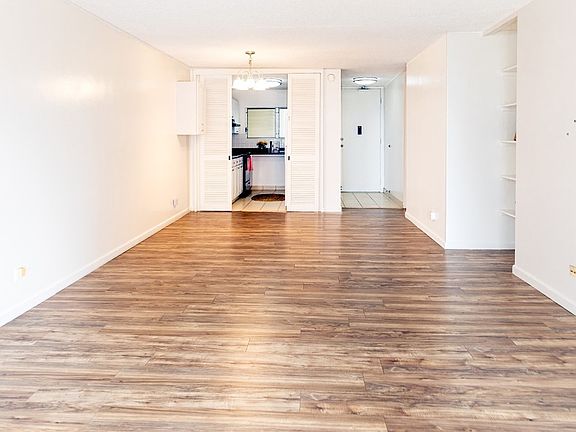 4th image of 469 Ena Rd APT 811